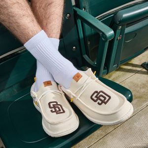 heydude-110.jpg